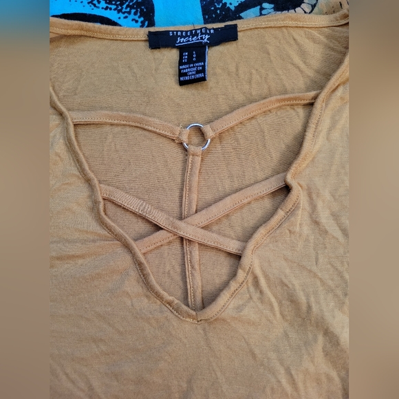 STREETWEAR SOCIETY - Fancy Long Sleeve Crop Top - Picture 5 of 6